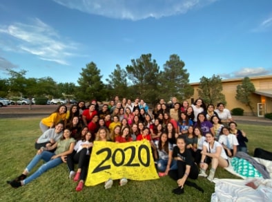 The class of 2020 at Loretto Academy pose for a photo at their Senior Sunset. The girls shared laughs and created lasting memories. Photo courtesy of Victoria DuBois.
