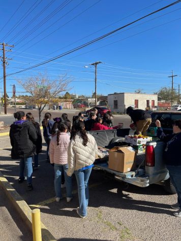 Loretto middle school students drop off donations at the Annunciation House in El Paso, Texas. The goods they dropped off were donated by Loretto high school students. Photo courtesy of Ms. Martinez