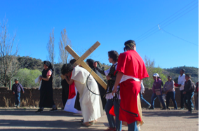 This image captures missionaries reenacting Jesus’ resurrection. Each member of the group dressed in different parts for the reenactment. Photo courtesy of Patricia Fernandez. 