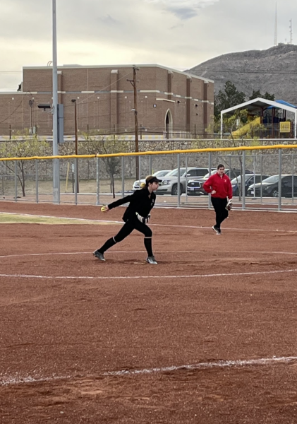 Vera Chacon pitching for the Loretto Academy softball team on March 26, 2024. Photo courtesy of Maria Aldana.
