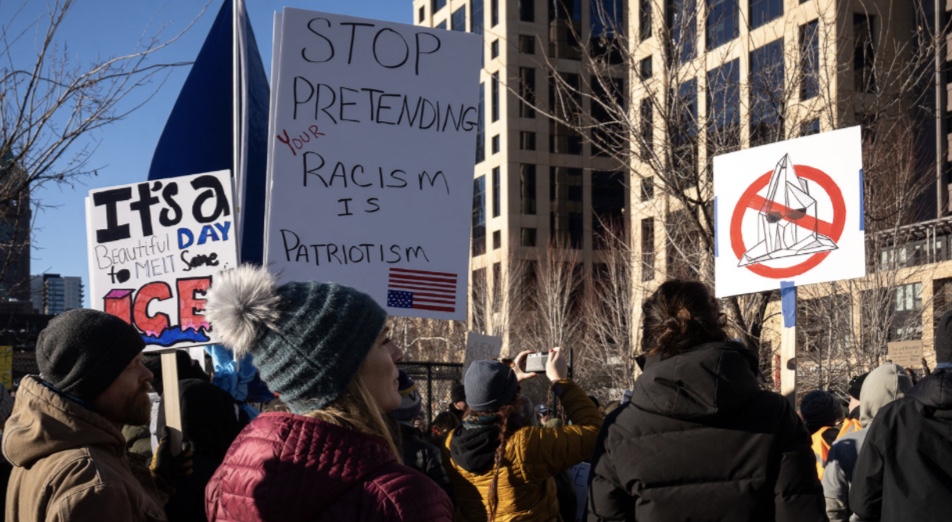 Protesters fighting for the immigrants and against ICE. Minneapolis citizens make posters and walk in protests since the day Renée Good died. Photo courtesy of Flickr.